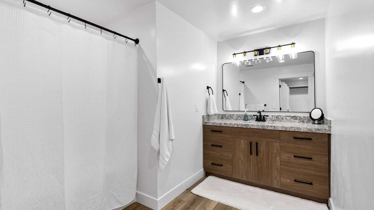 Photo of Bathroom in Richfield