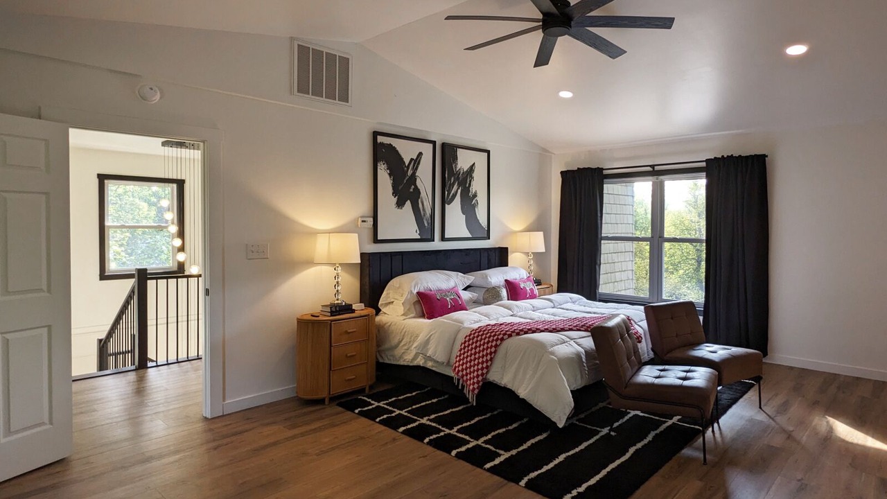 Photo of Bedroom in New Paris