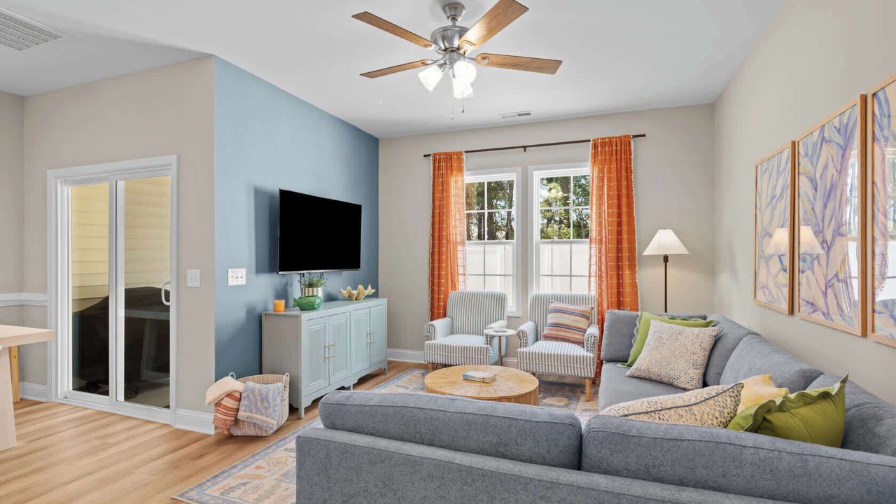 Photo of Livingroom in Cedar Point