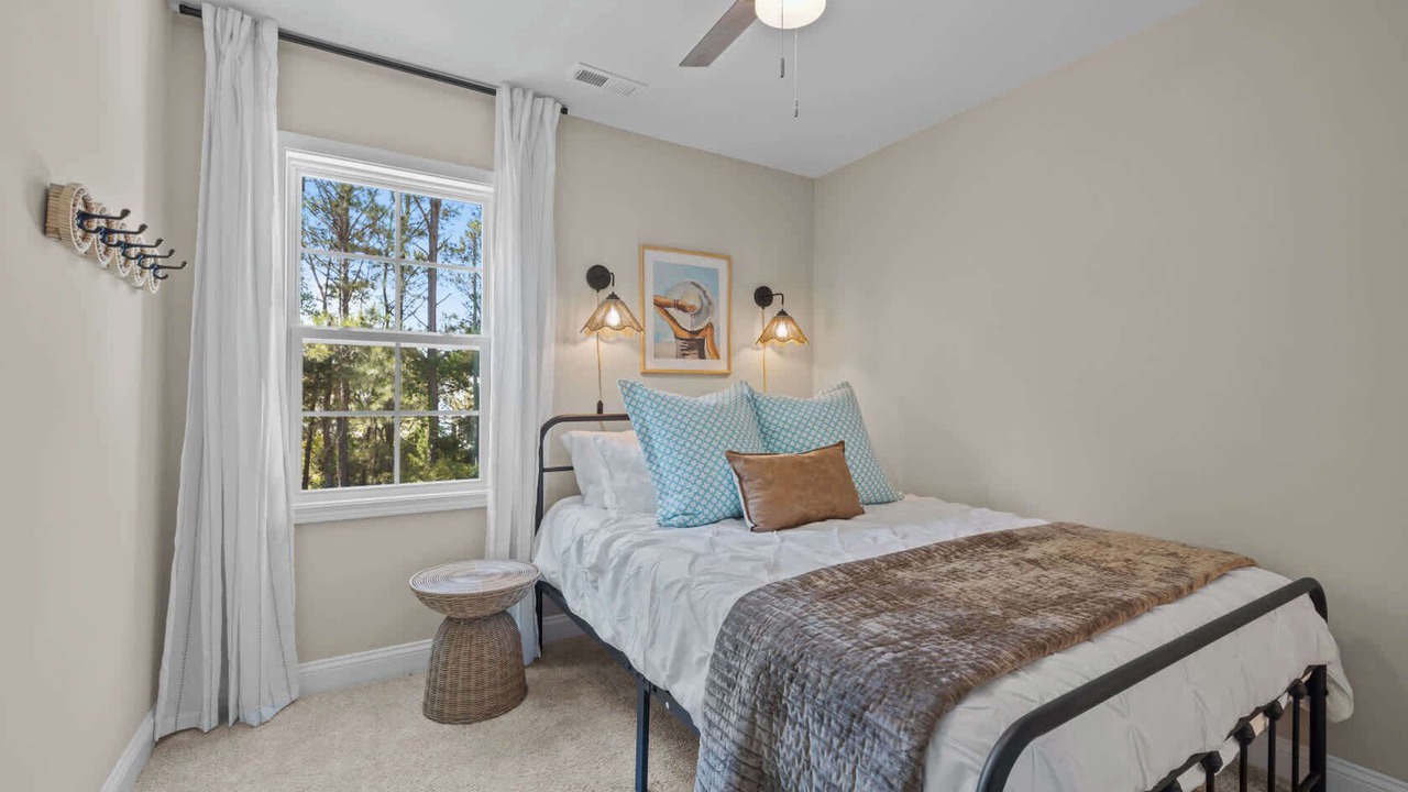 Photo of Bedroom in Cedar Point