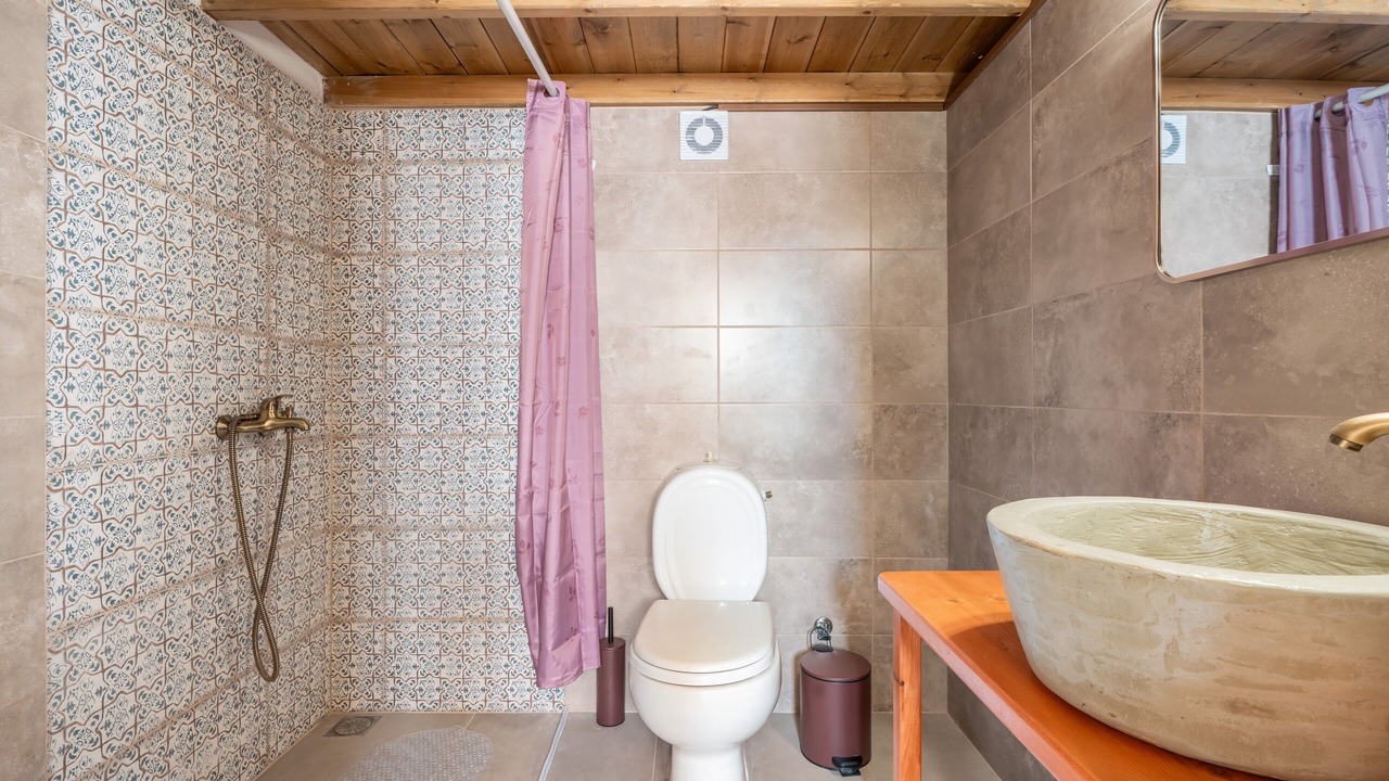 Photo of Bathroom in Fanai