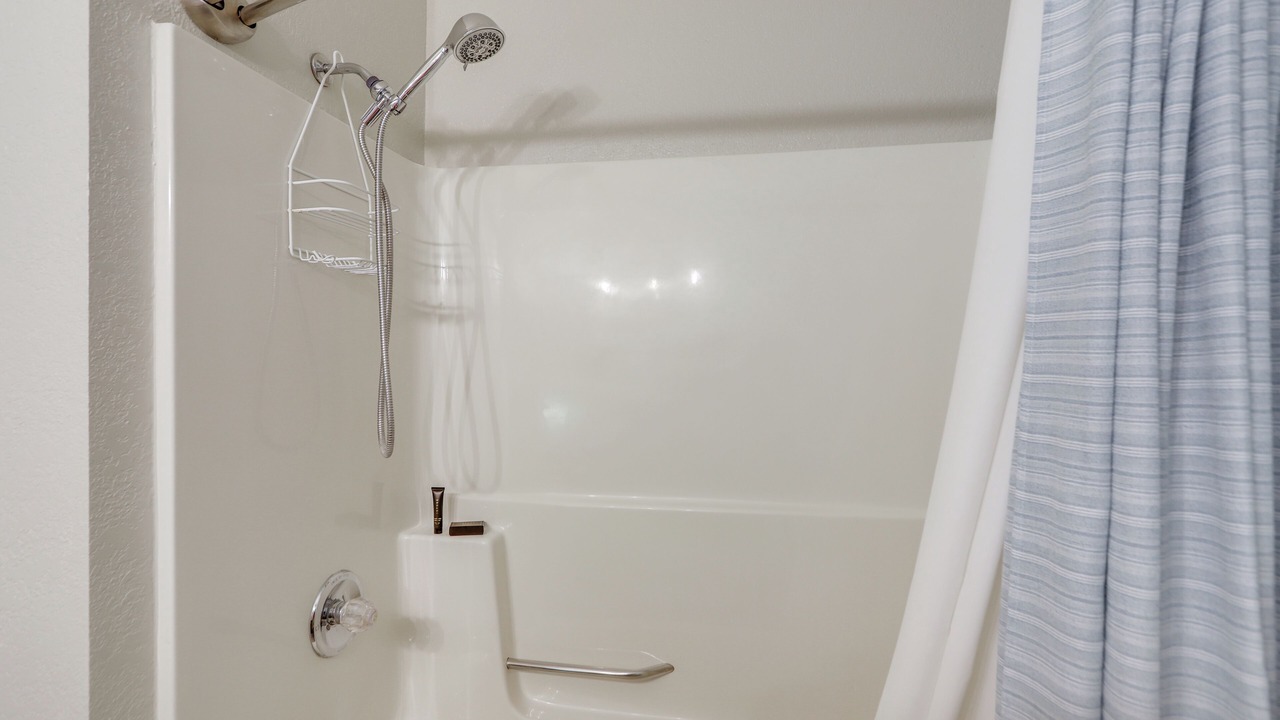 Photo of Bathroom in Oak Harbor