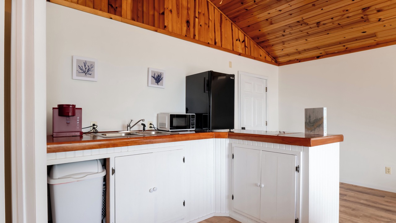 Photo of Kitchen in Kelleys Island