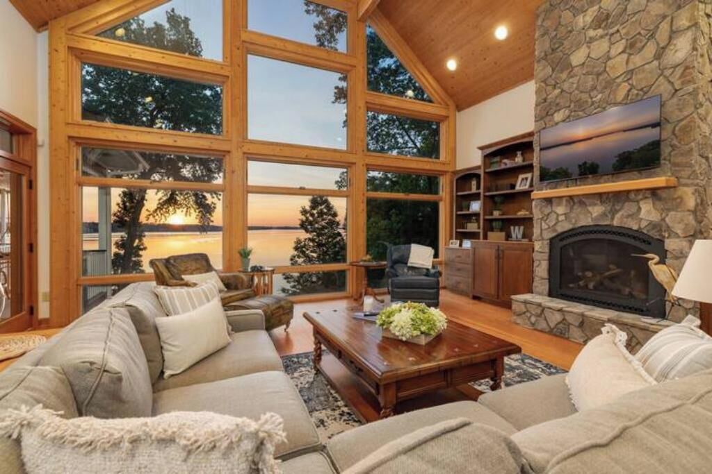 Photo of Livingroom in Littleton