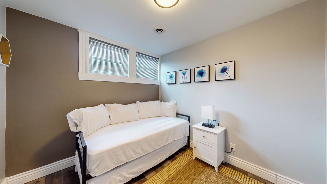Photo of Bedroom in Beechmont