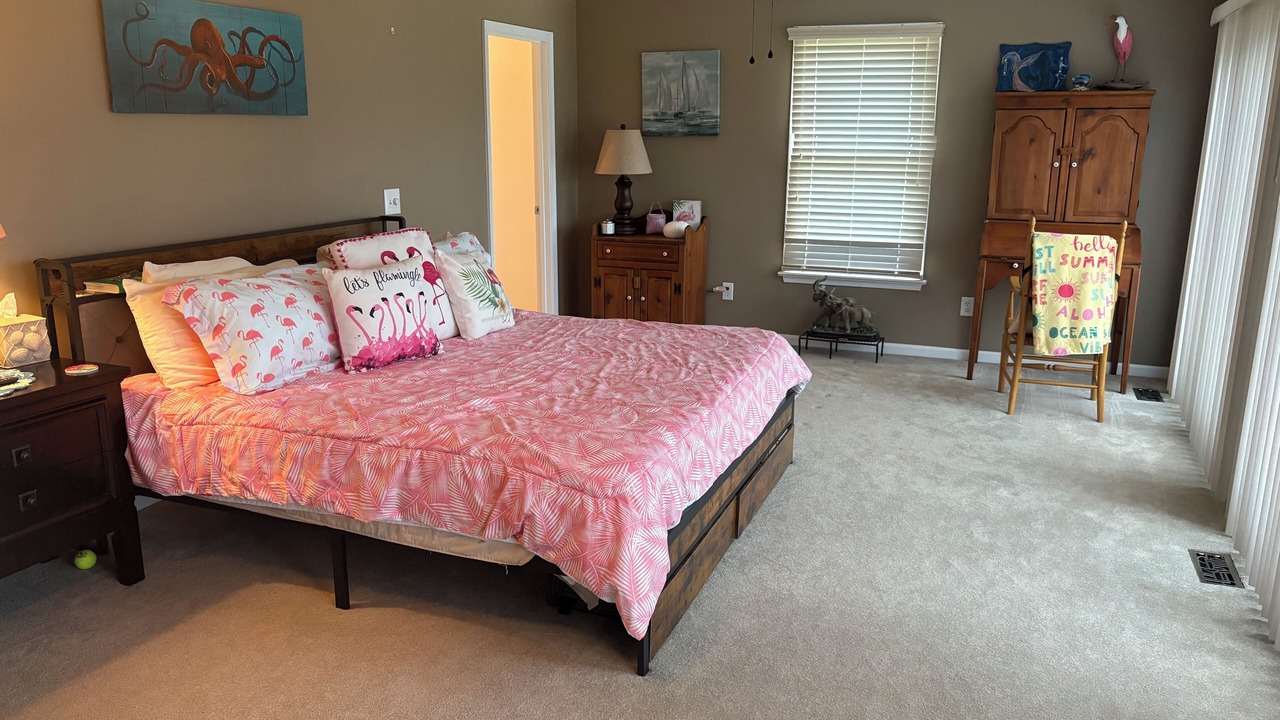 Photo of Bedroom in James Monroe
