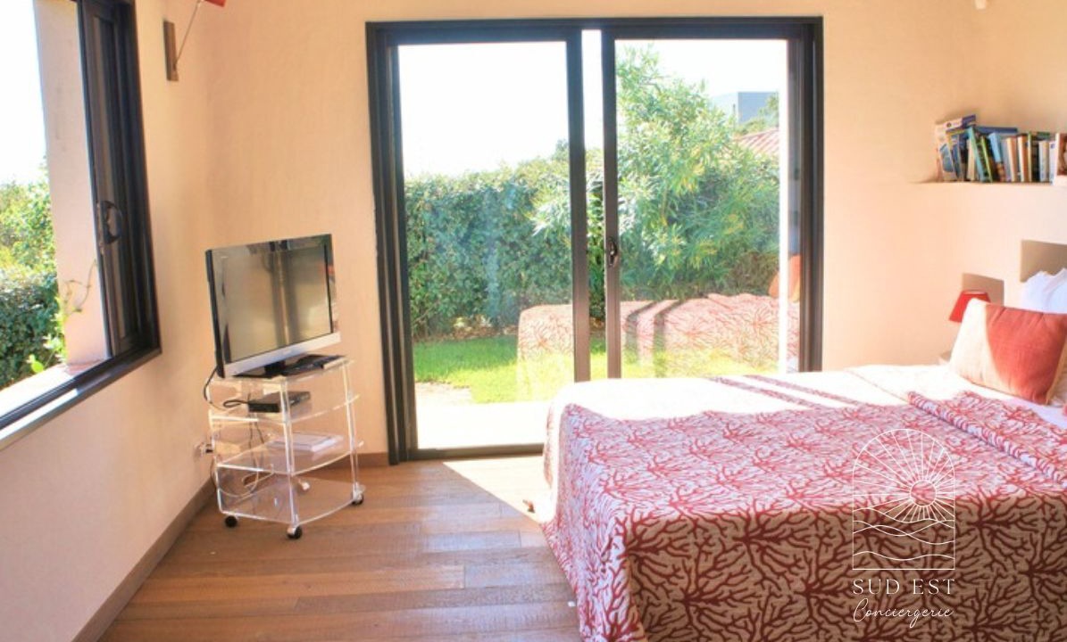 Photo of Bedroom in Pinarellu