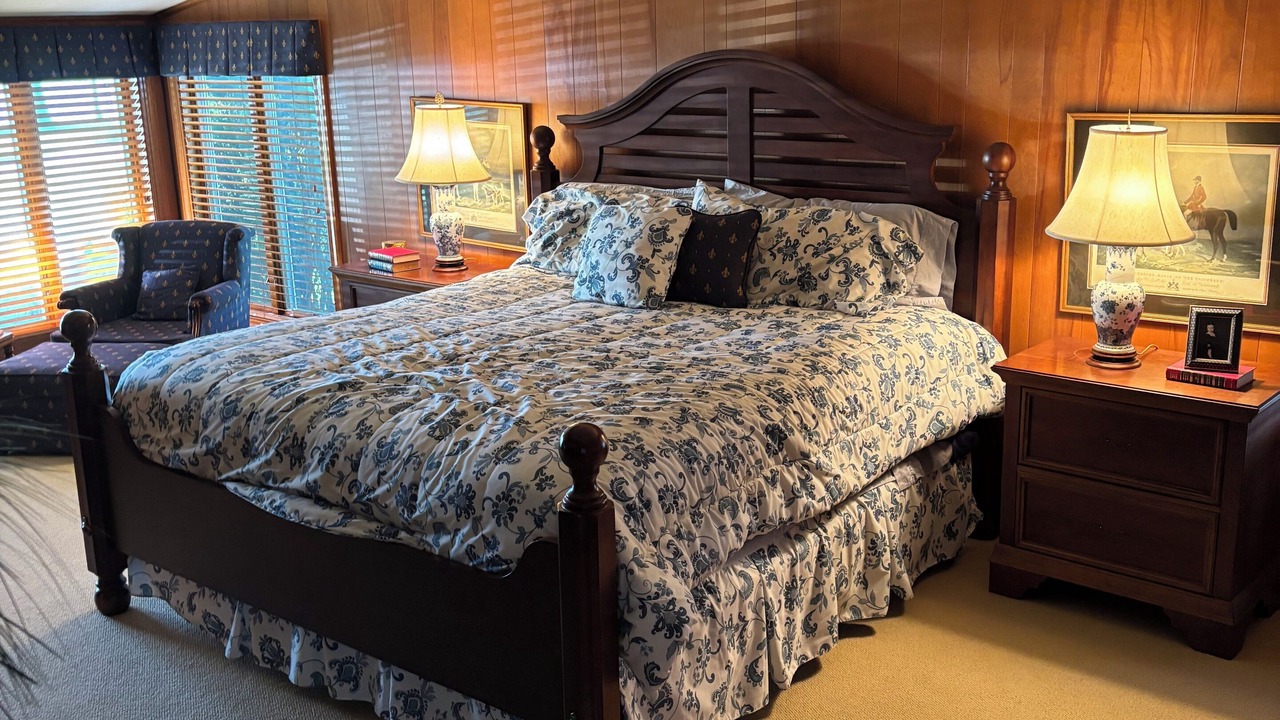 Photo of Bedroom in Coldwater