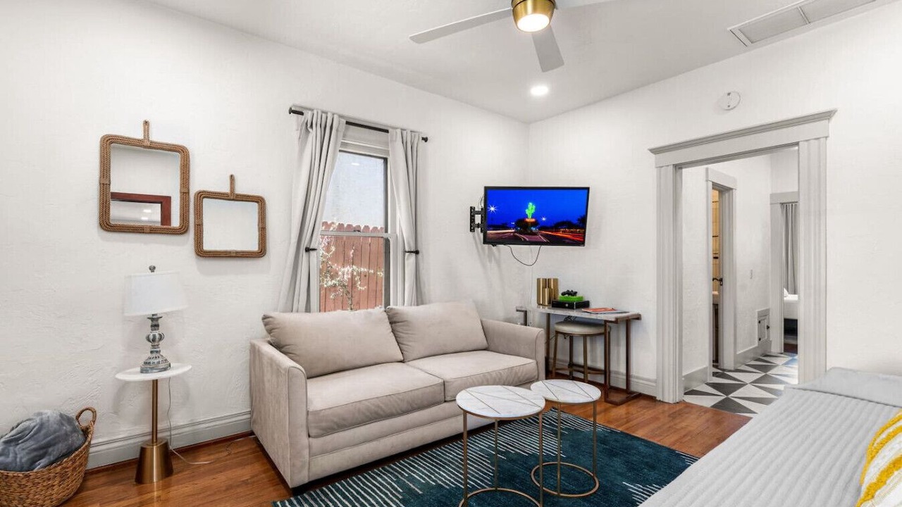 Photo of Bedroom in Iron Horse Historic District