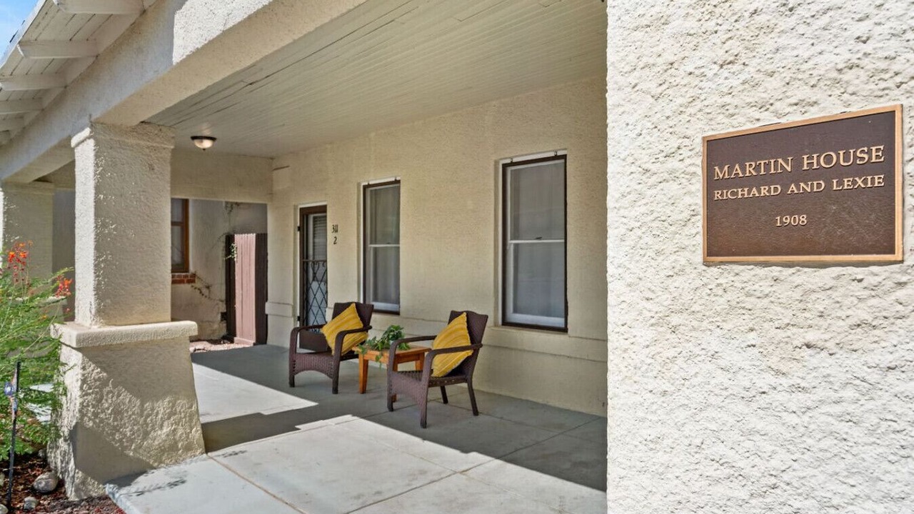 Photo of Outdoor in Iron Horse Historic District