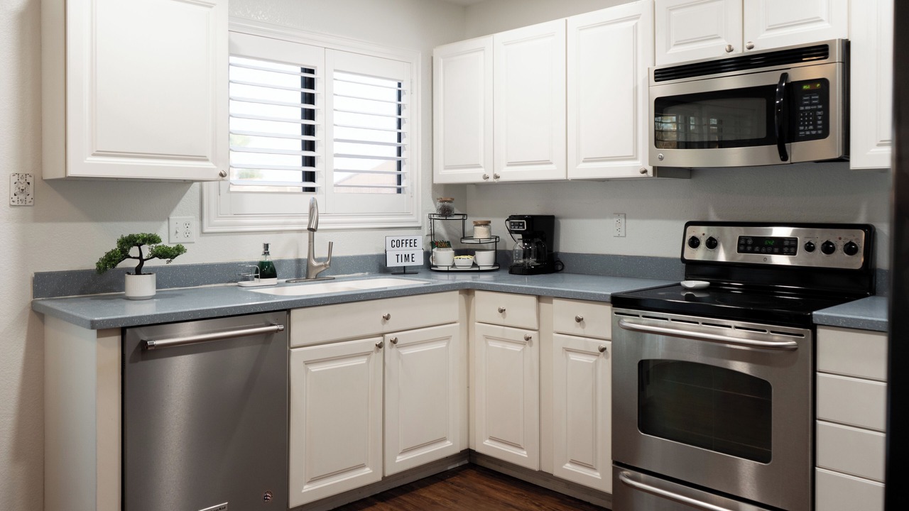 Photo of Kitchen in Horizons On Camelback
