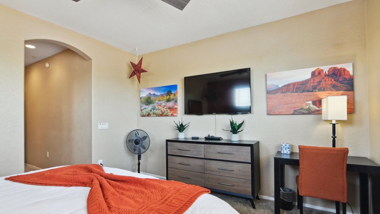 Photo of Bedroom in Anthem East Side