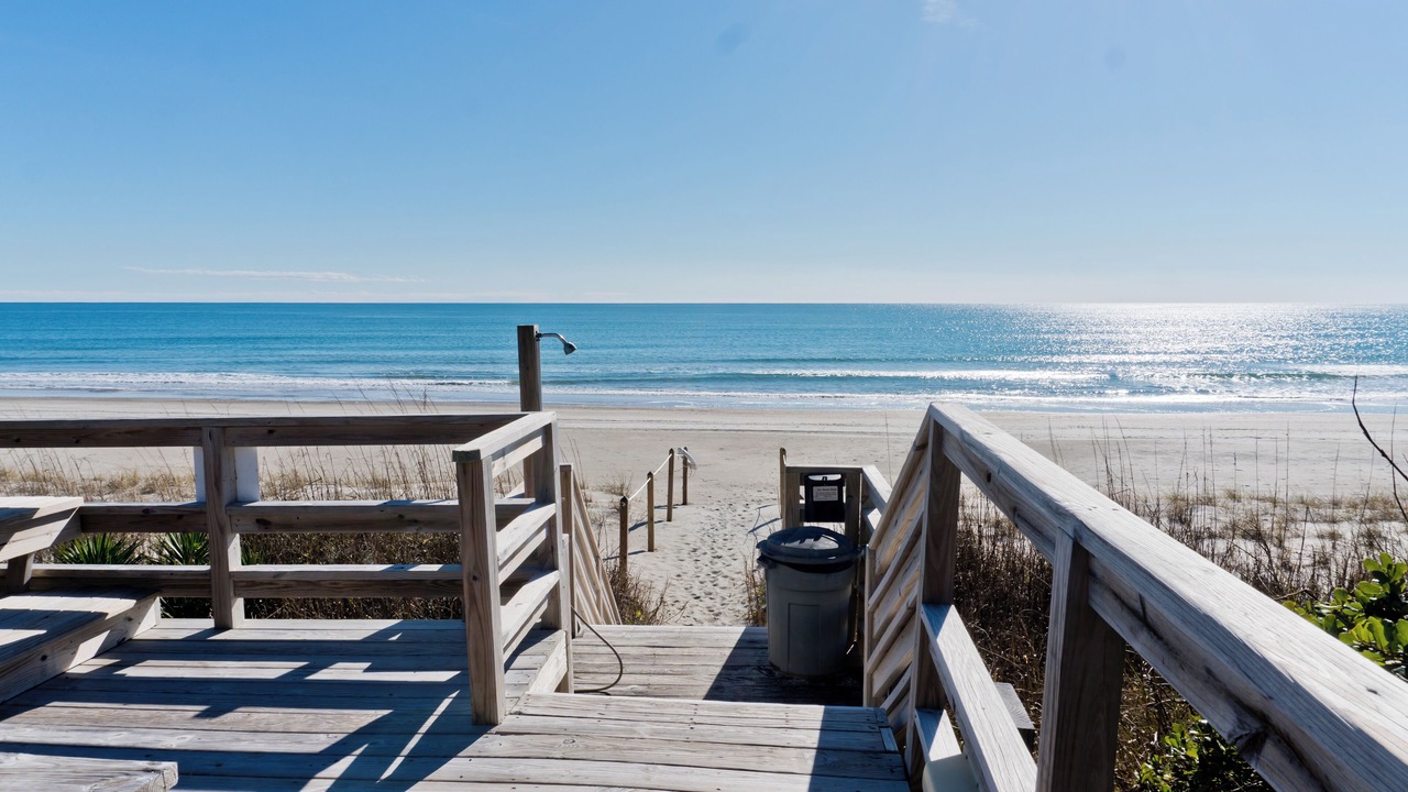 Photo of Others in Pine Knoll Shores
