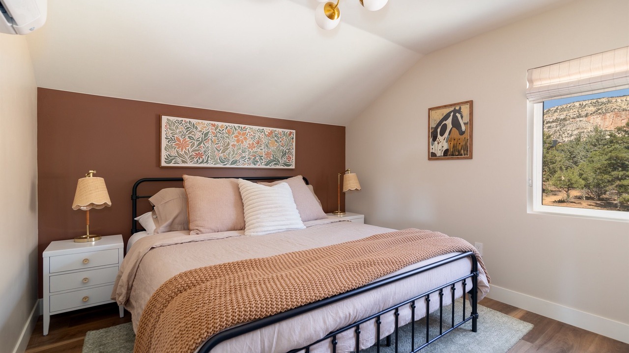 Photo of Bedroom in Orderville