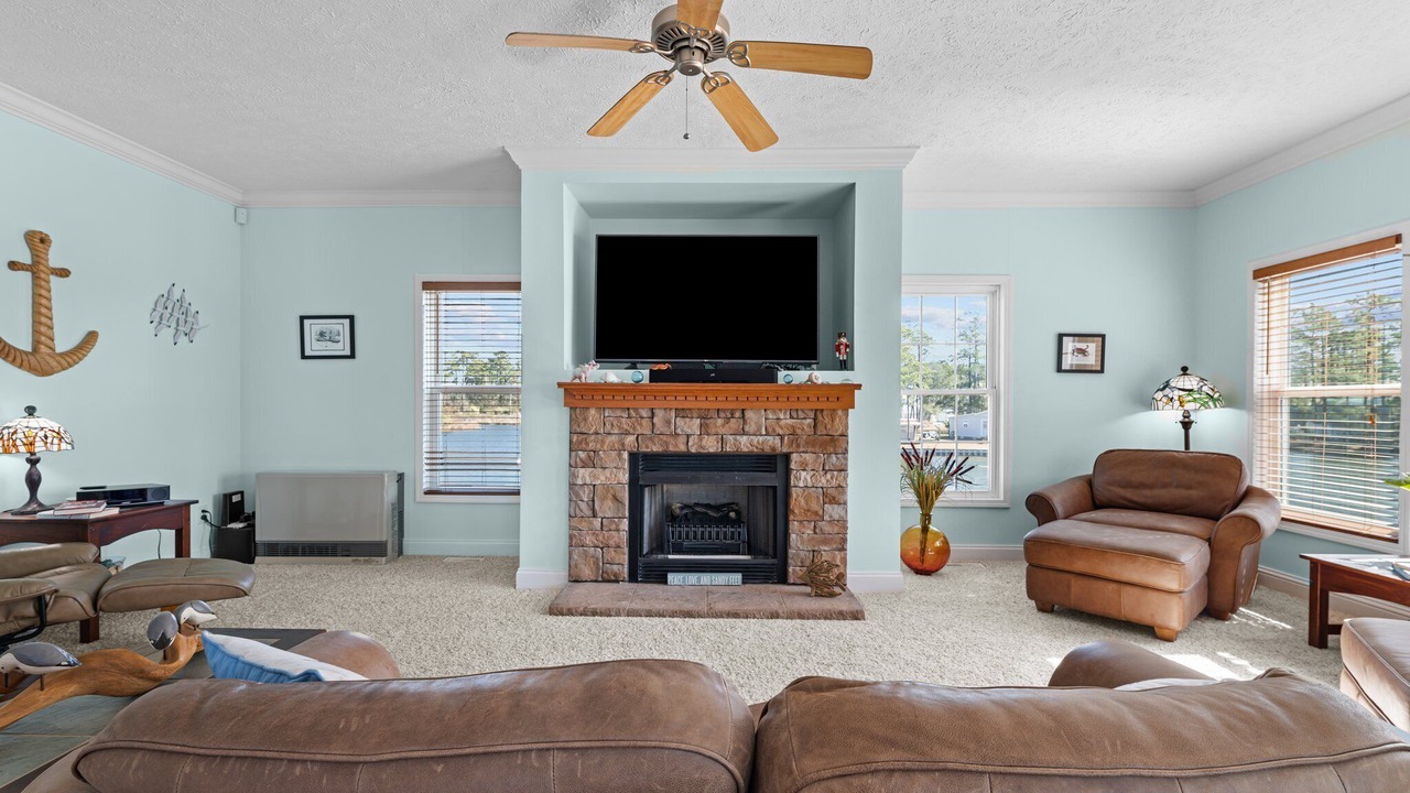 Photo of Livingroom in Merritt