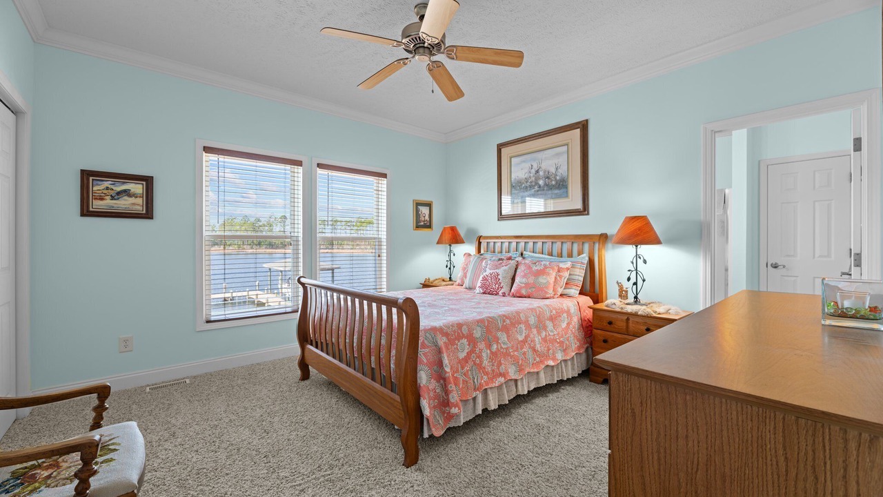 Photo of Bedroom in Merritt
