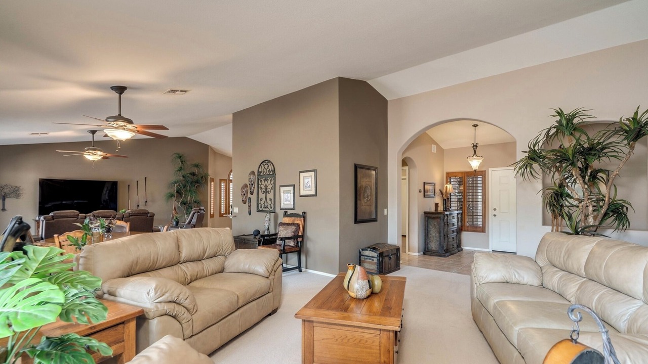 Photo of Livingroom in Saddlebrooke