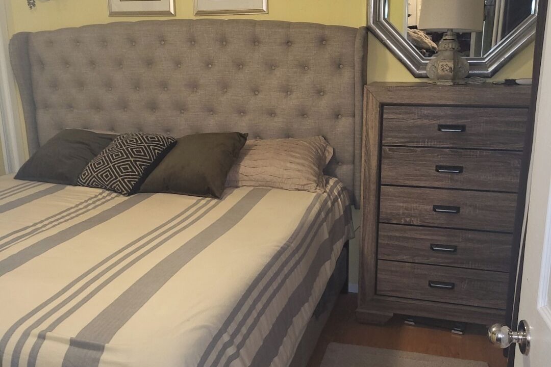 Photo of Bedroom in Helendale