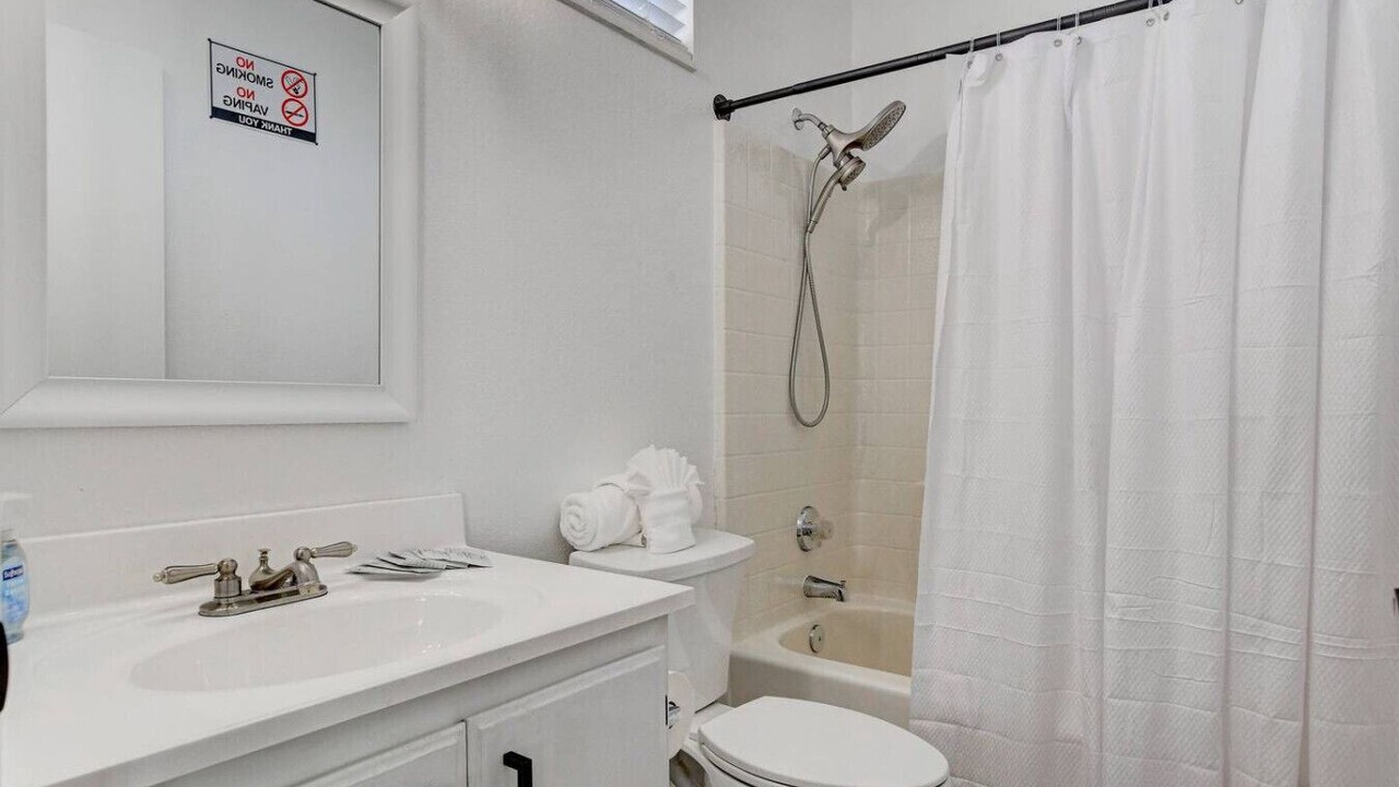 Photo of Bathroom in North Las Vegas