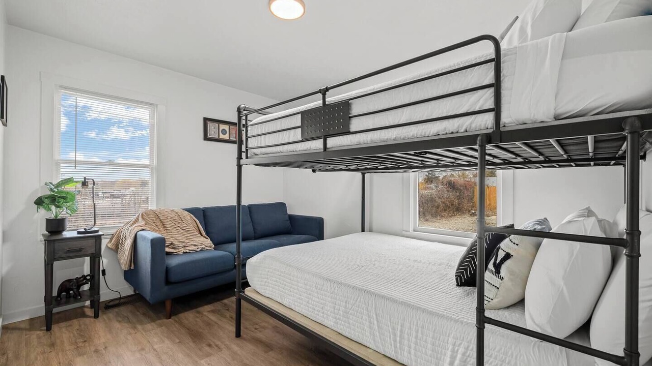Photo of Bedroom in Veterans Park
