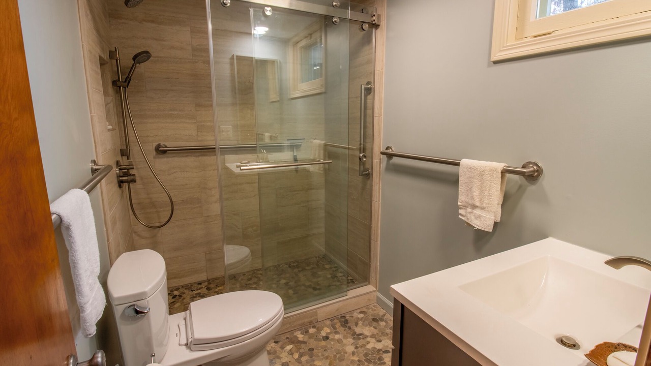 Photo of Bathroom in Dune Acres