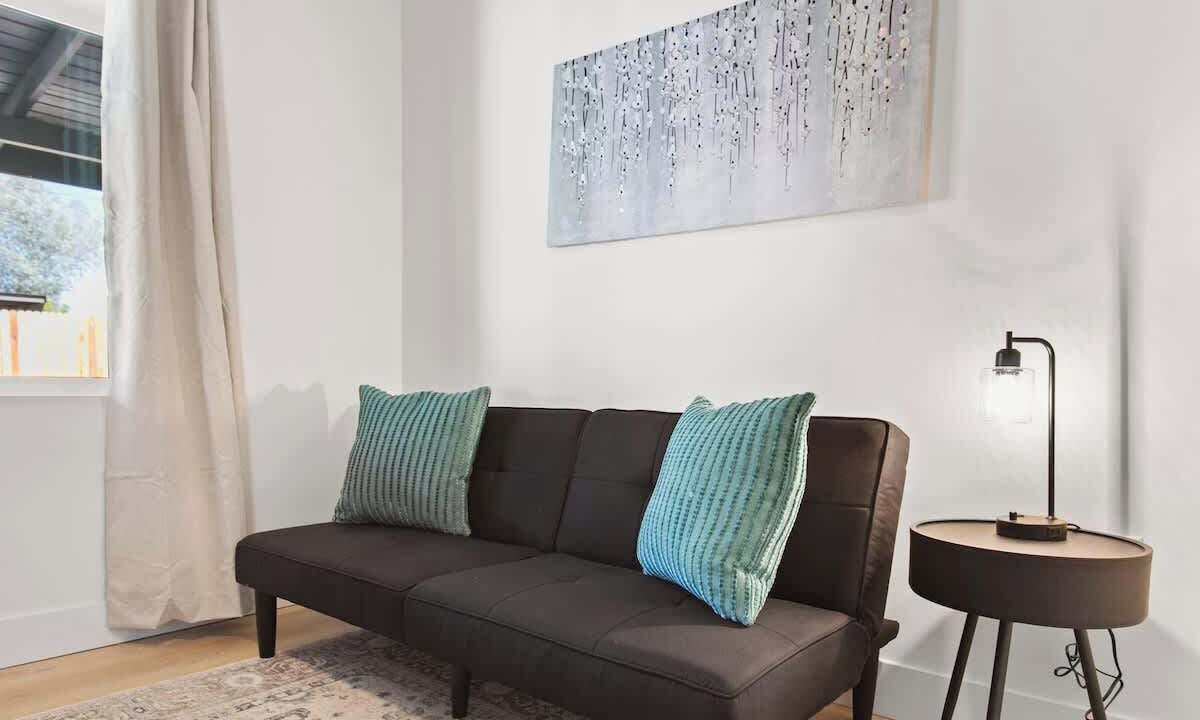 Photo of Livingroom in Encanto