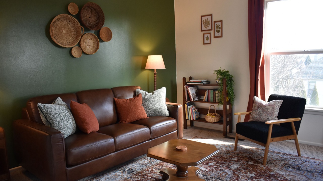 Photo of Bedroom in Garfield