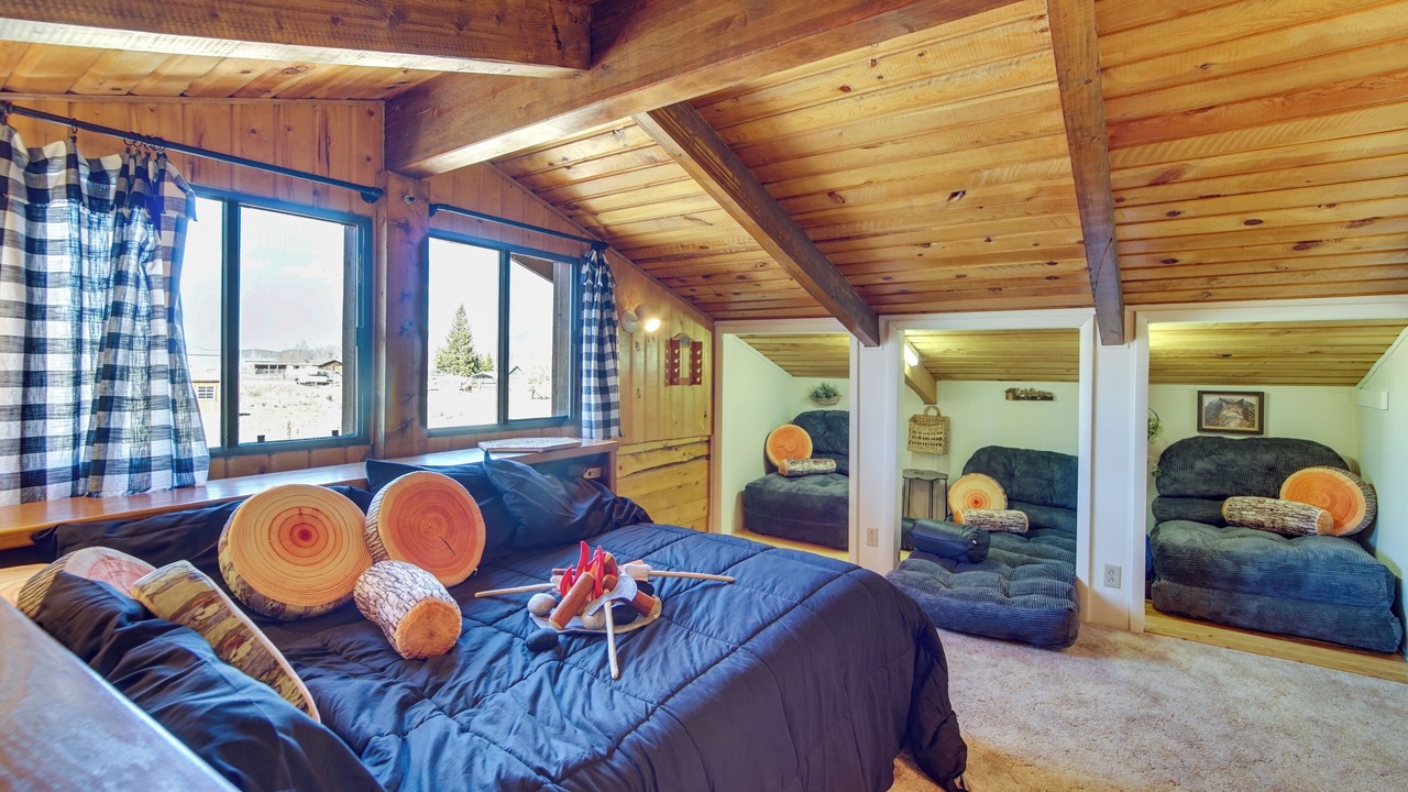 Photo of Bedroom in Koosharem
