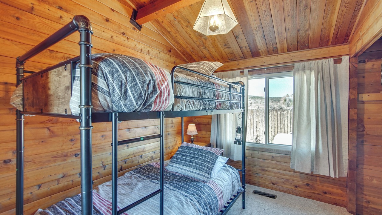 Photo of Bedroom in Koosharem
