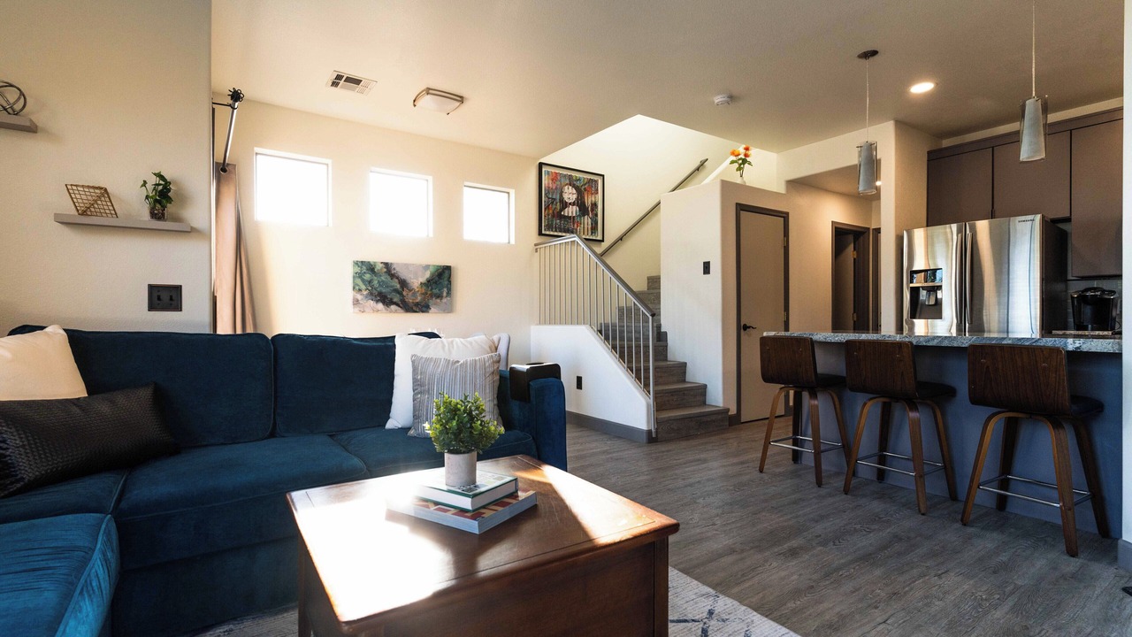 Photo of Livingroom in Desert Ridge