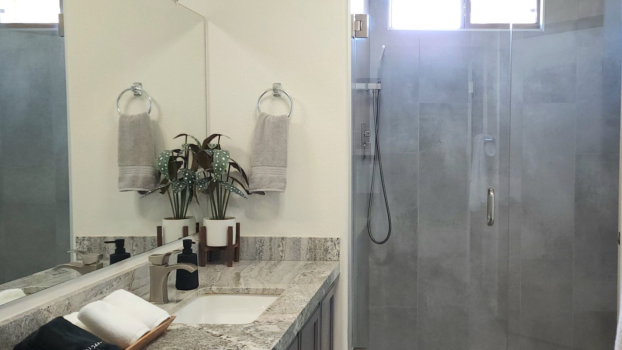 Photo of Bathroom in Desert Ridge