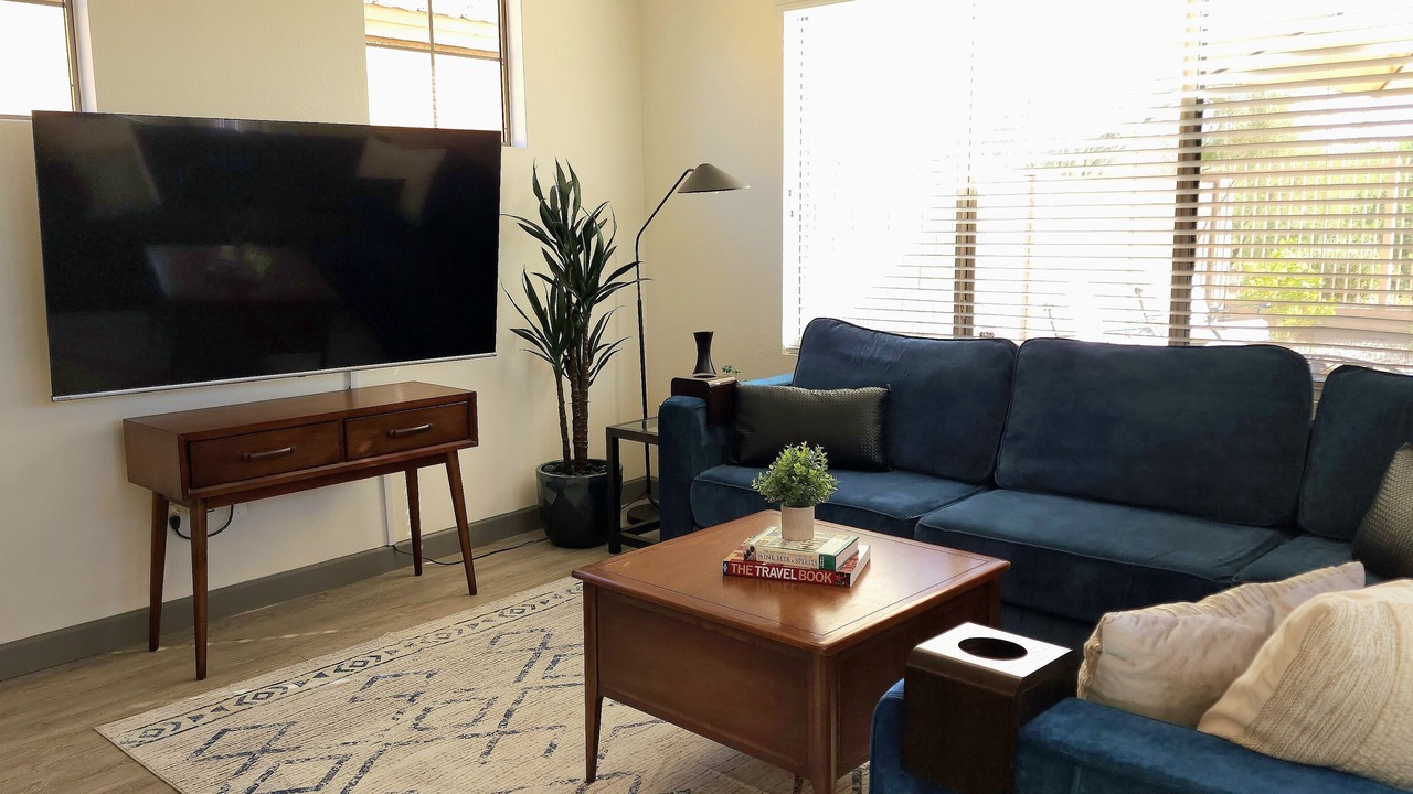 Photo of Livingroom in Desert Ridge