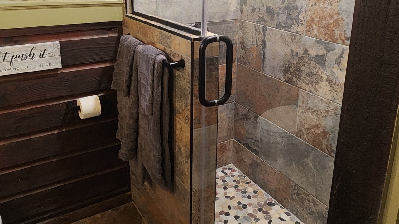 Photo of Bathroom in Mountain Club
