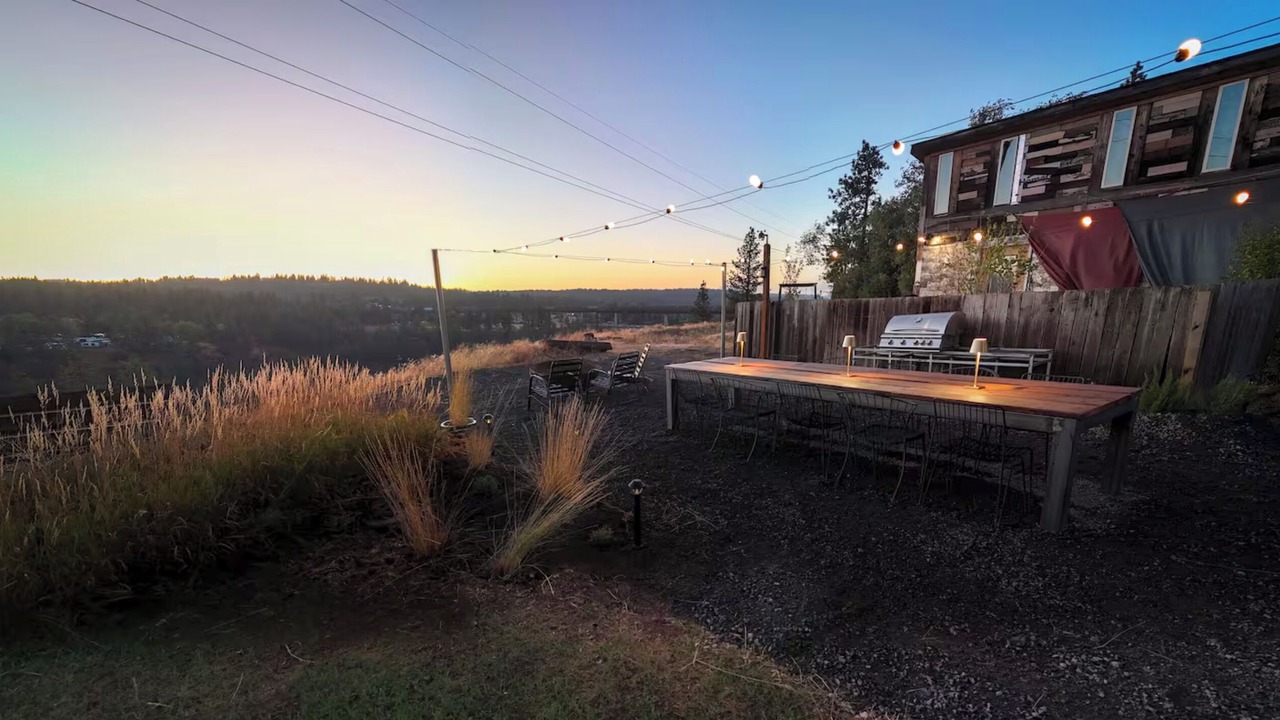 Photo of Outdoor in Cliff - Cannon