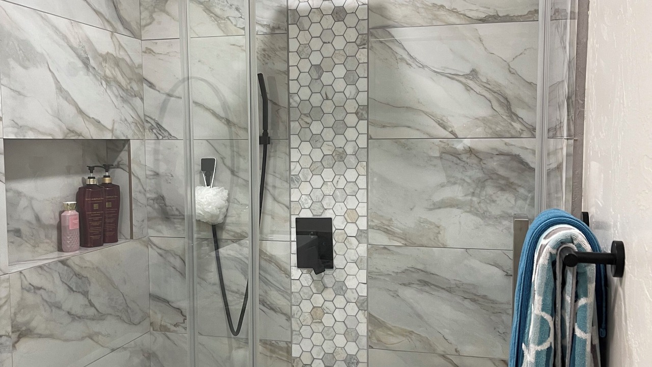 Photo of Bathroom in Drexel Heights