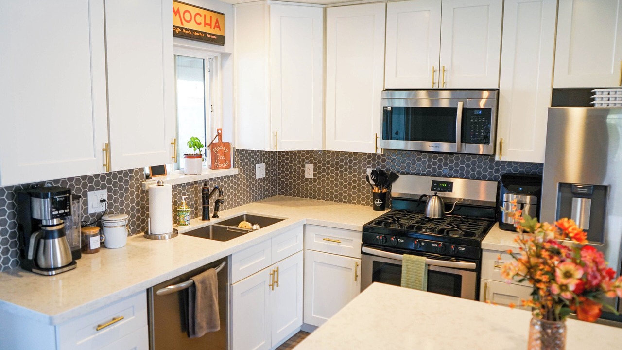 Photo of Kitchen in New Papago Parkway
