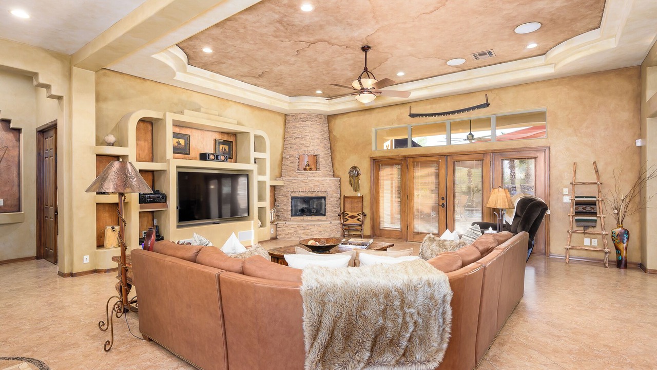 Photo of Livingroom in Desert Hills