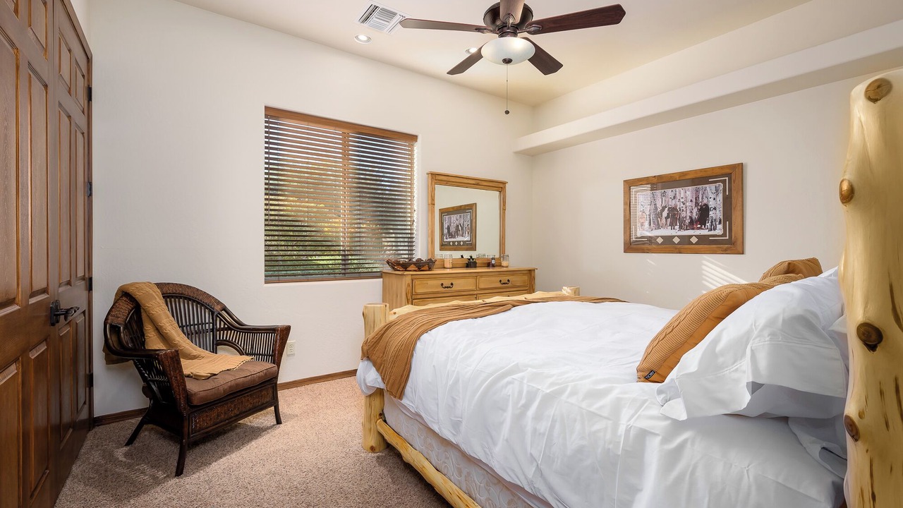 Photo of Bedroom in Desert Hills