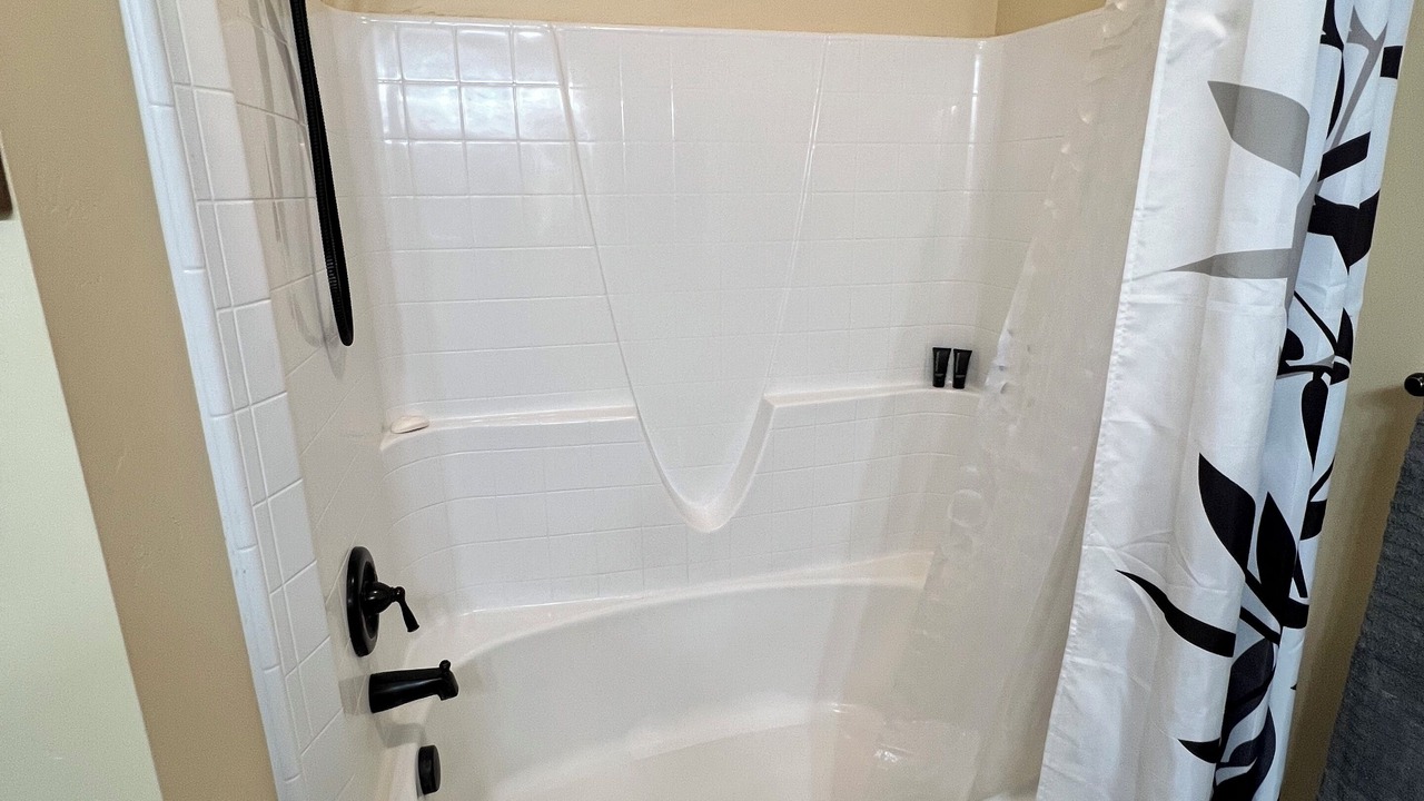 Photo of Bathroom in Pine