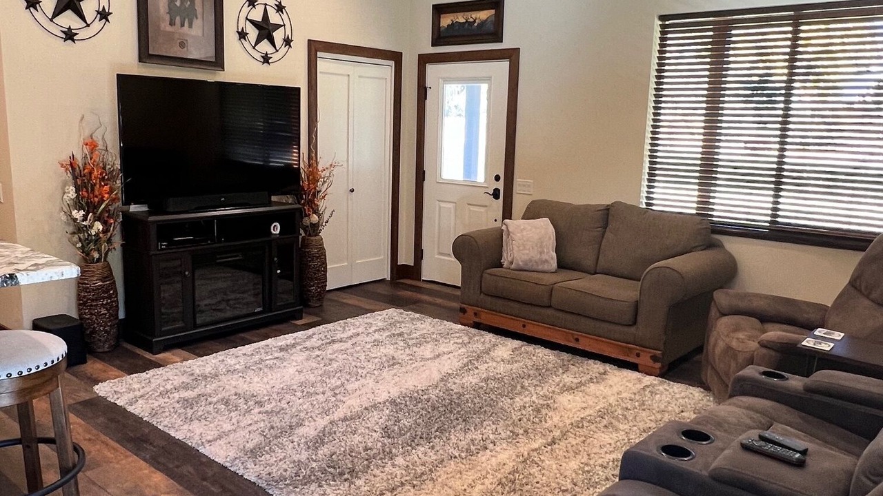 Photo of Livingroom in Pine