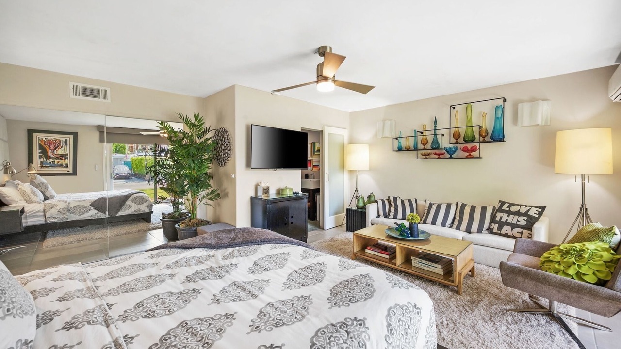 Photo of Bedroom in Twin Palms