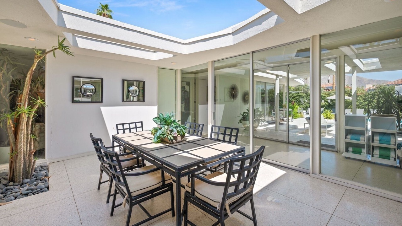 Photo of Outdoor in Twin Palms