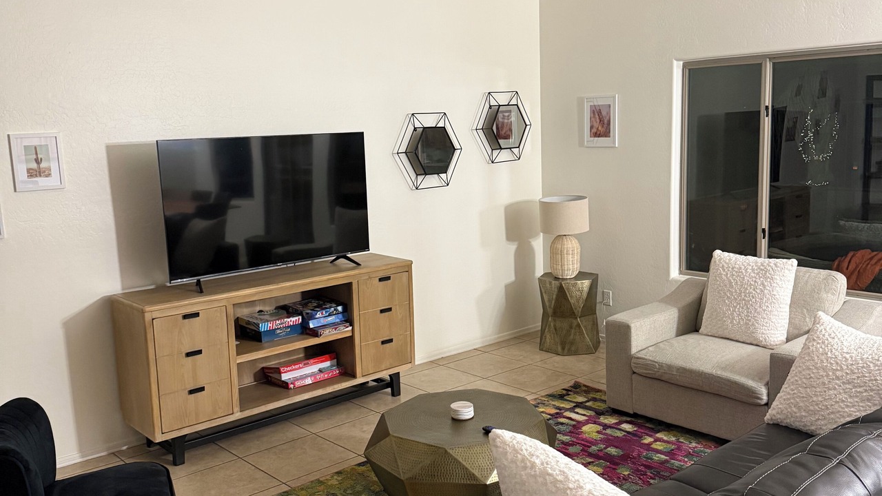 Photo of Livingroom in Villages At Queen Creek