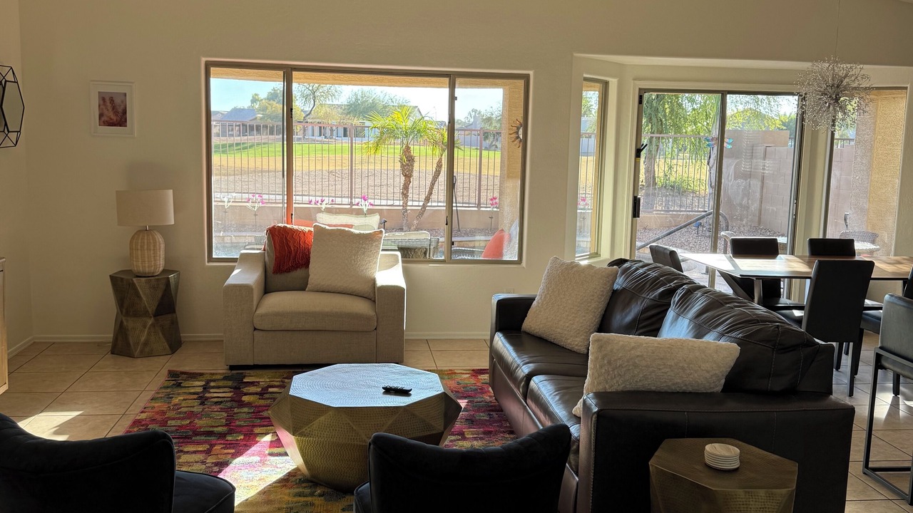 Photo of Livingroom in Villages At Queen Creek