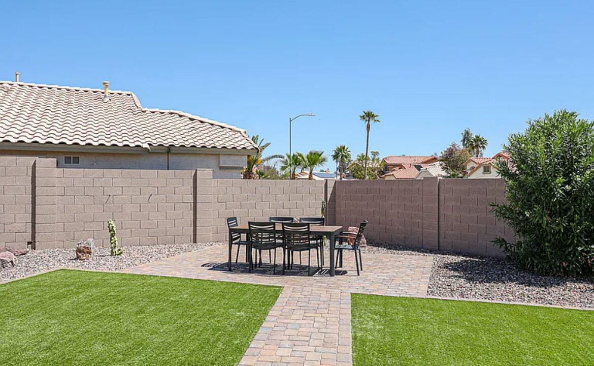 Photo of Outdoor in Avondale