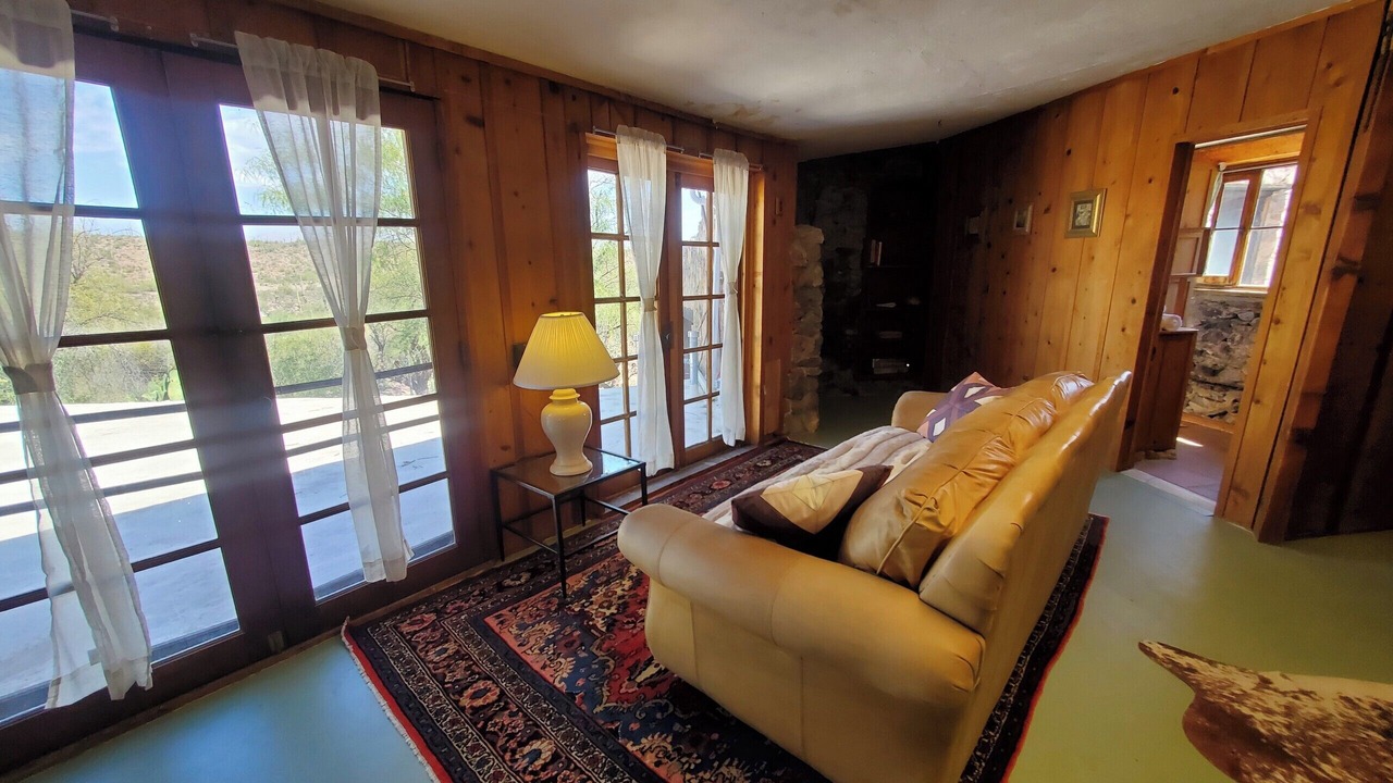 Photo of Livingroom in Tucson