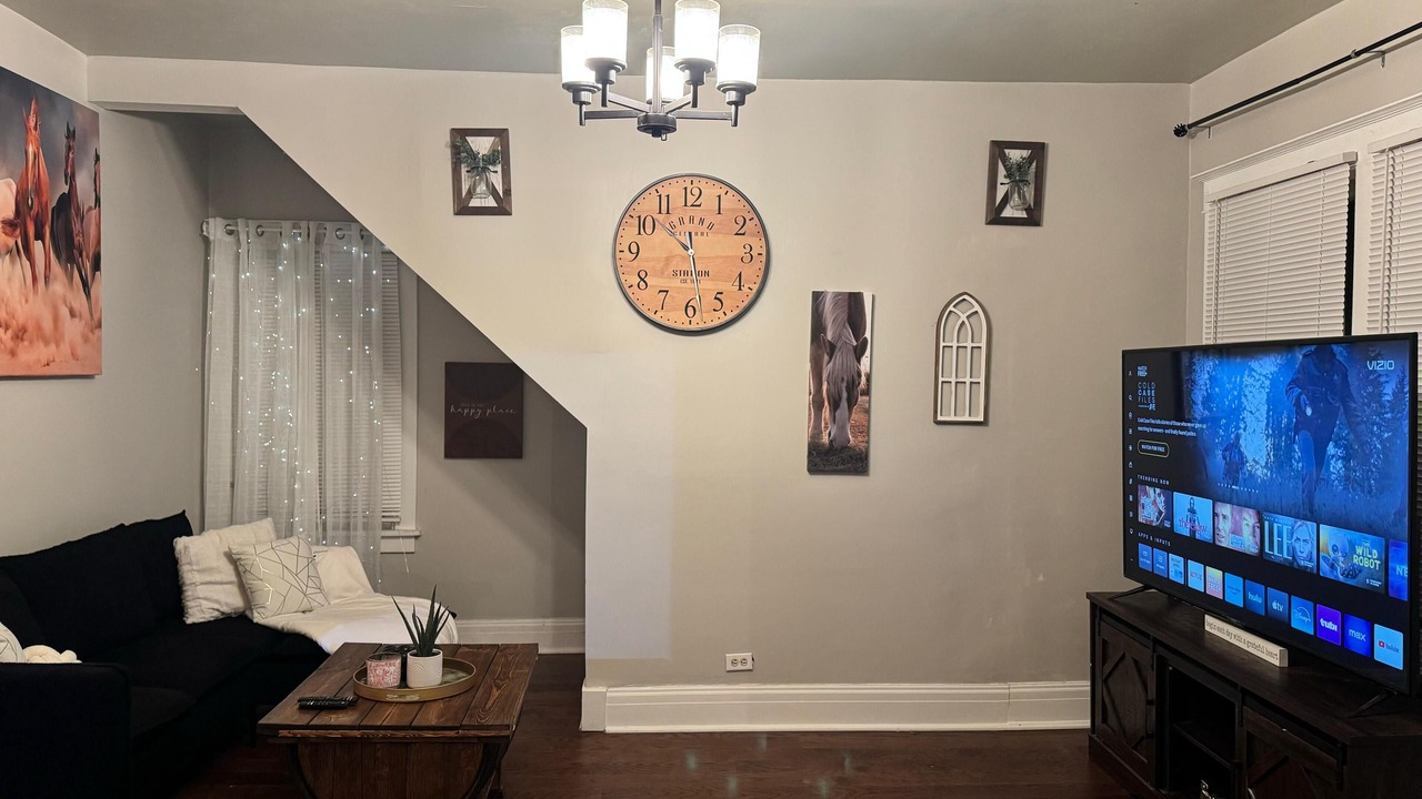 Photo of Livingroom in Clifton Heights