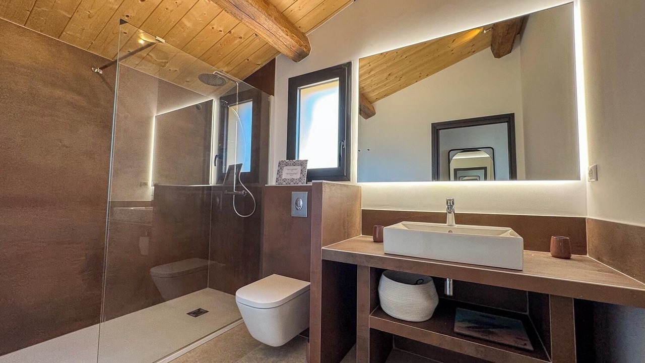 Photo of Bathroom in Cirendinu