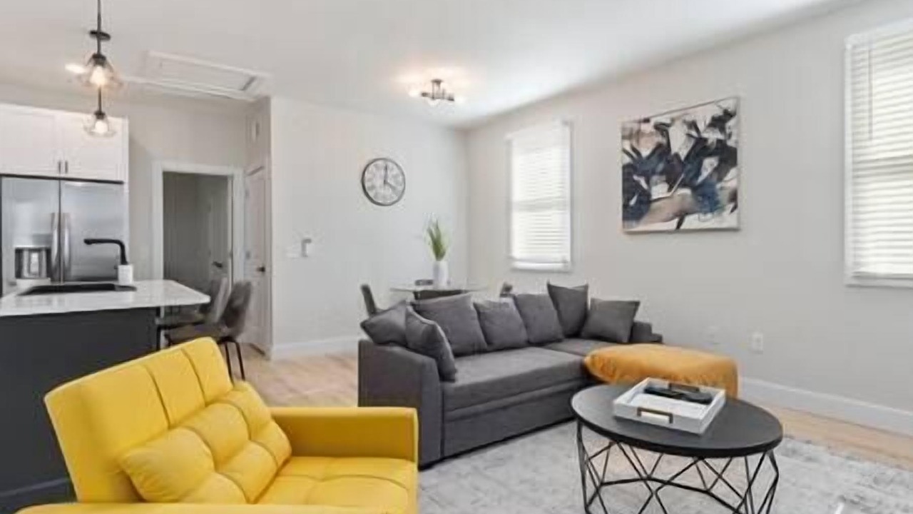 Photo of Livingroom in Wilmington Historic District