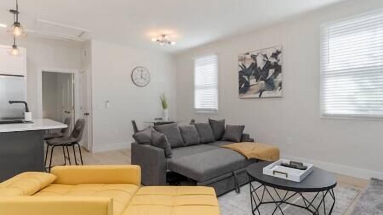 Photo of Livingroom in Wilmington Historic District